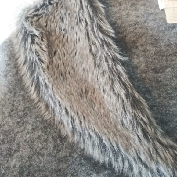 Chico's women's size 1 (M) gray marbled short sleeve wool blend cardigan - Picture 8 of 15